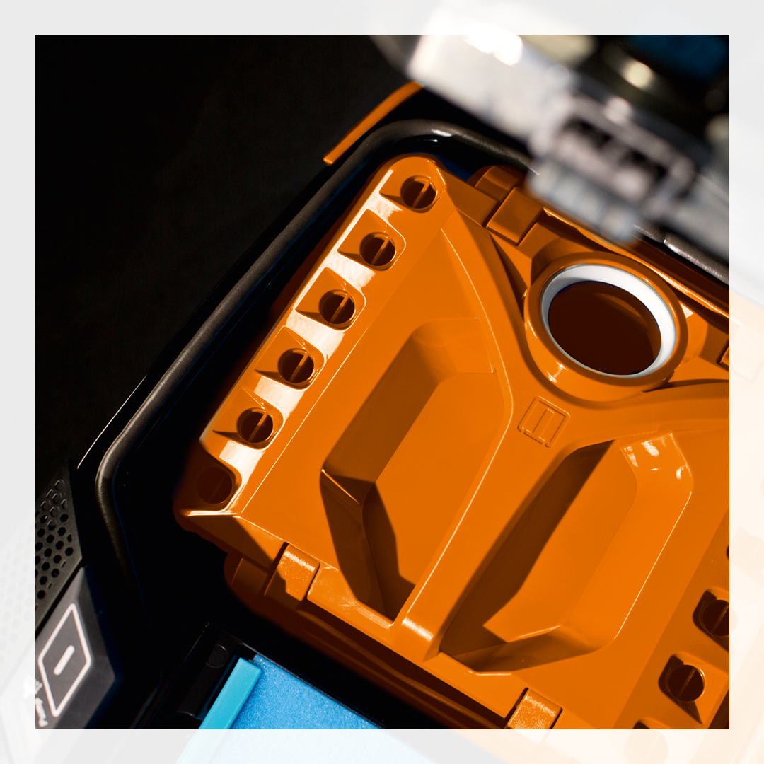 AMFIBIA-PET-thomas_16_bl