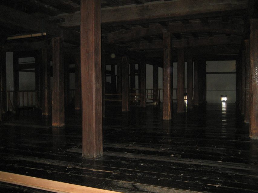 castles-of-japan-10-3-853x640