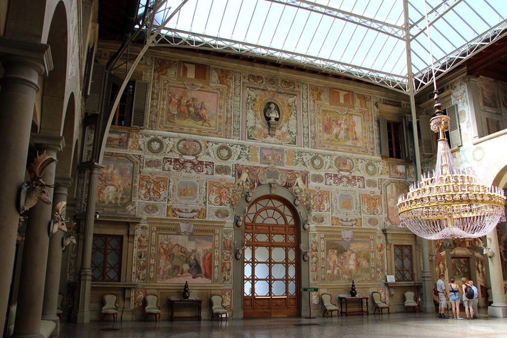 palaces-in-florence-8-2-1024x682