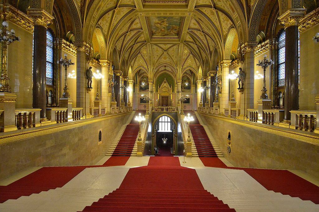 hungarian-parliament-10-1024x679