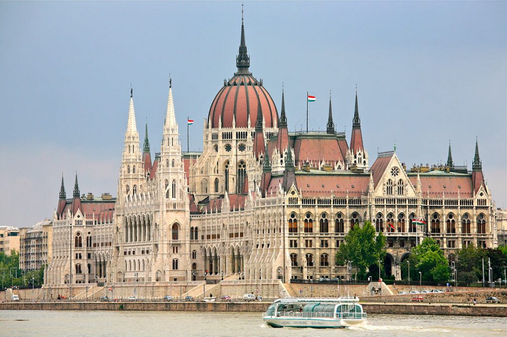 hungarian-parliament-3-1024x682