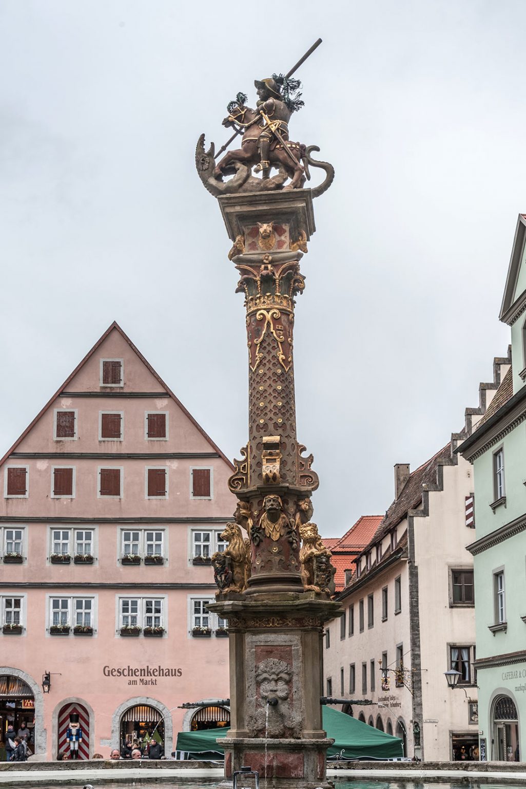 rothenburg-ob-der-tauber-17-1025x1536