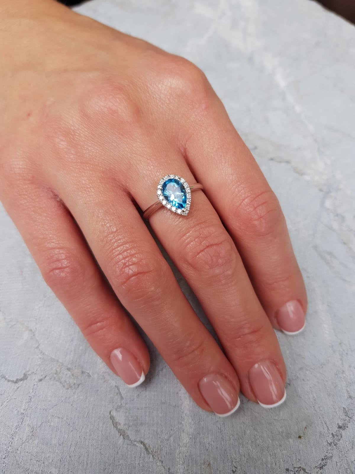 3. 0.18 карат белыми бриллиантами и Камень Блу топаз натуральный 1480 вместо 3050