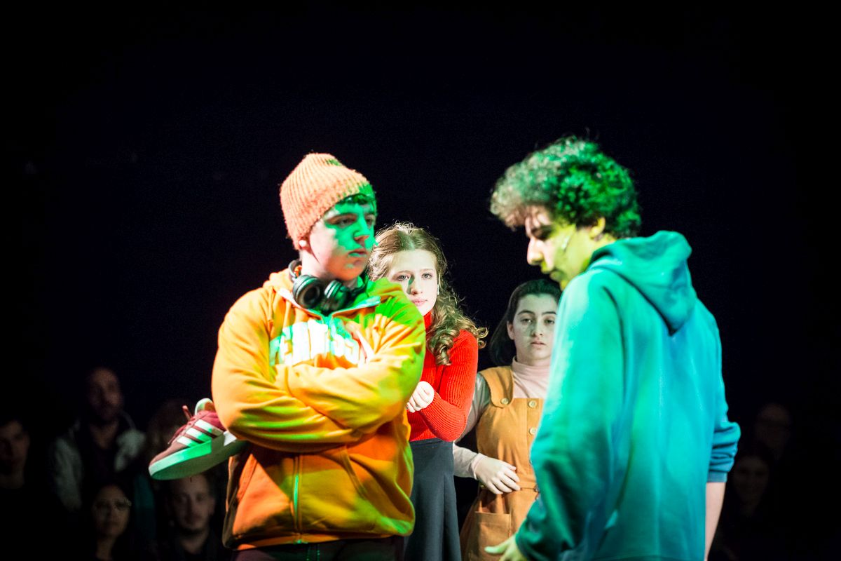 communikat photo by Victoria Shub